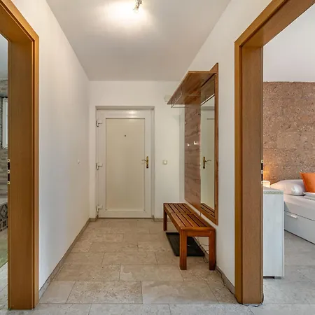 Viktring By Interhome Apartment Goritschitzen