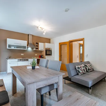 Apartment Viktring By Interhome Goritschitzen